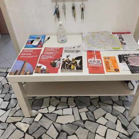 B & B Via Borgo Di San Pietro 볼로냐 외부 사진