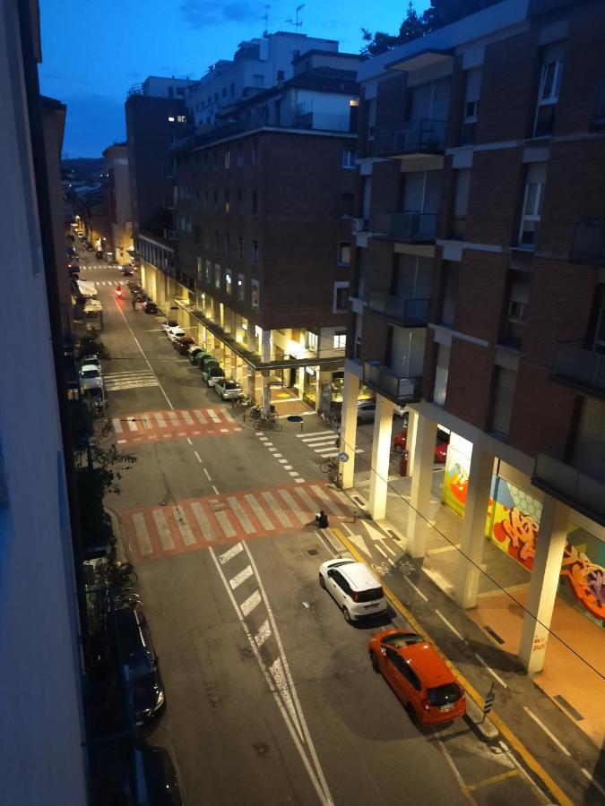 B & B Via Borgo Di San Pietro 볼로냐 외부 사진